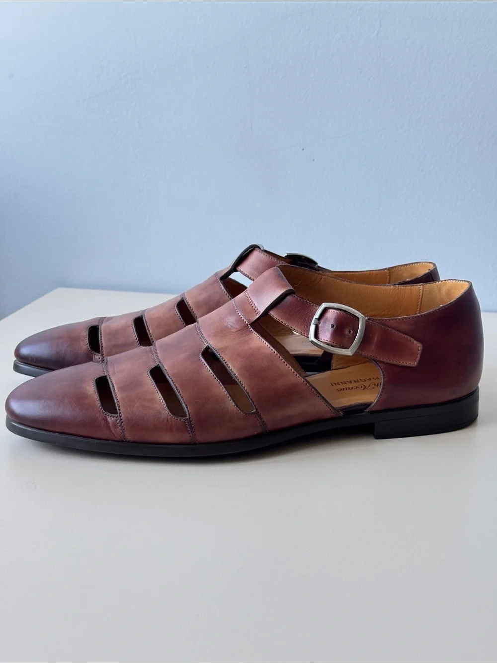 Magnanni for Saks Fifth Avenue Men's Leather Fisherman Sandals Sz 9M